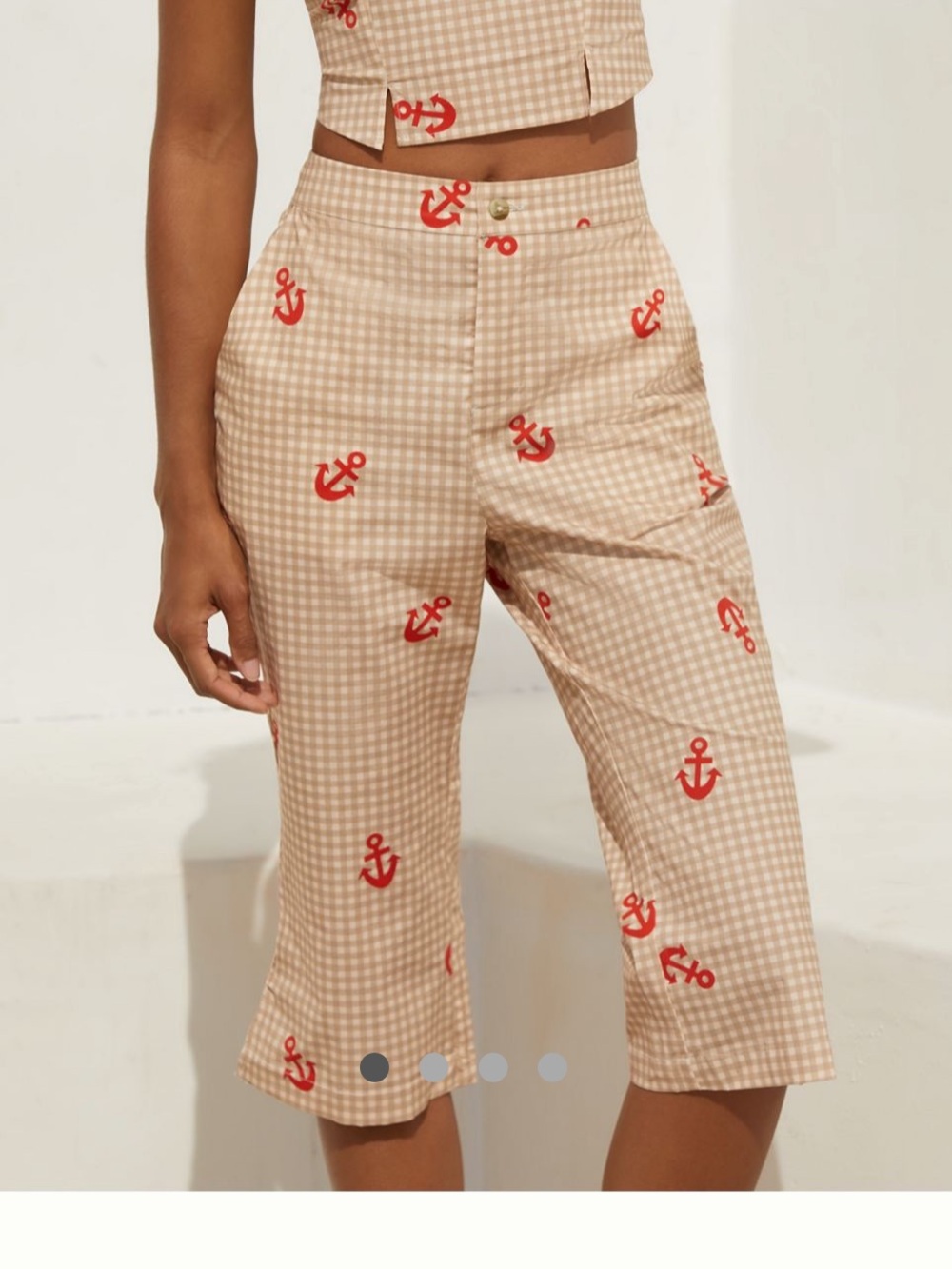Anthropologie Celandine Beige Gingham Capri Pants with Red Anchor Print